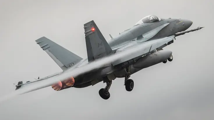 Een F-35 in de lucht.