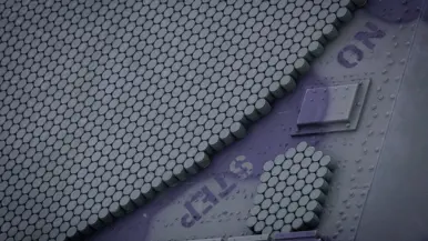 Detailopname van een radarstation met de Engelse woorden no step.