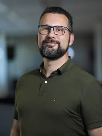 Portretfoto van Marcel Pelster