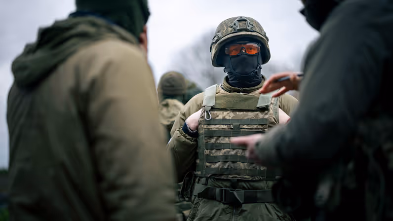 Vladislav legt uit wat voor hem de meerwaarde is van Interflex. 