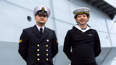 Portretfoto’s van sergeant LDGD Lars en matroos 1 LDV Rowan.