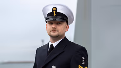 Portretfoto van sergeant LDGD Lars.