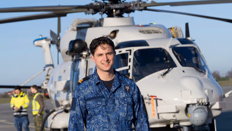 LTZ 3 Teun staat voor een NH90.