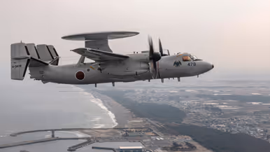 Een Japanse E-2D in de vlucht.