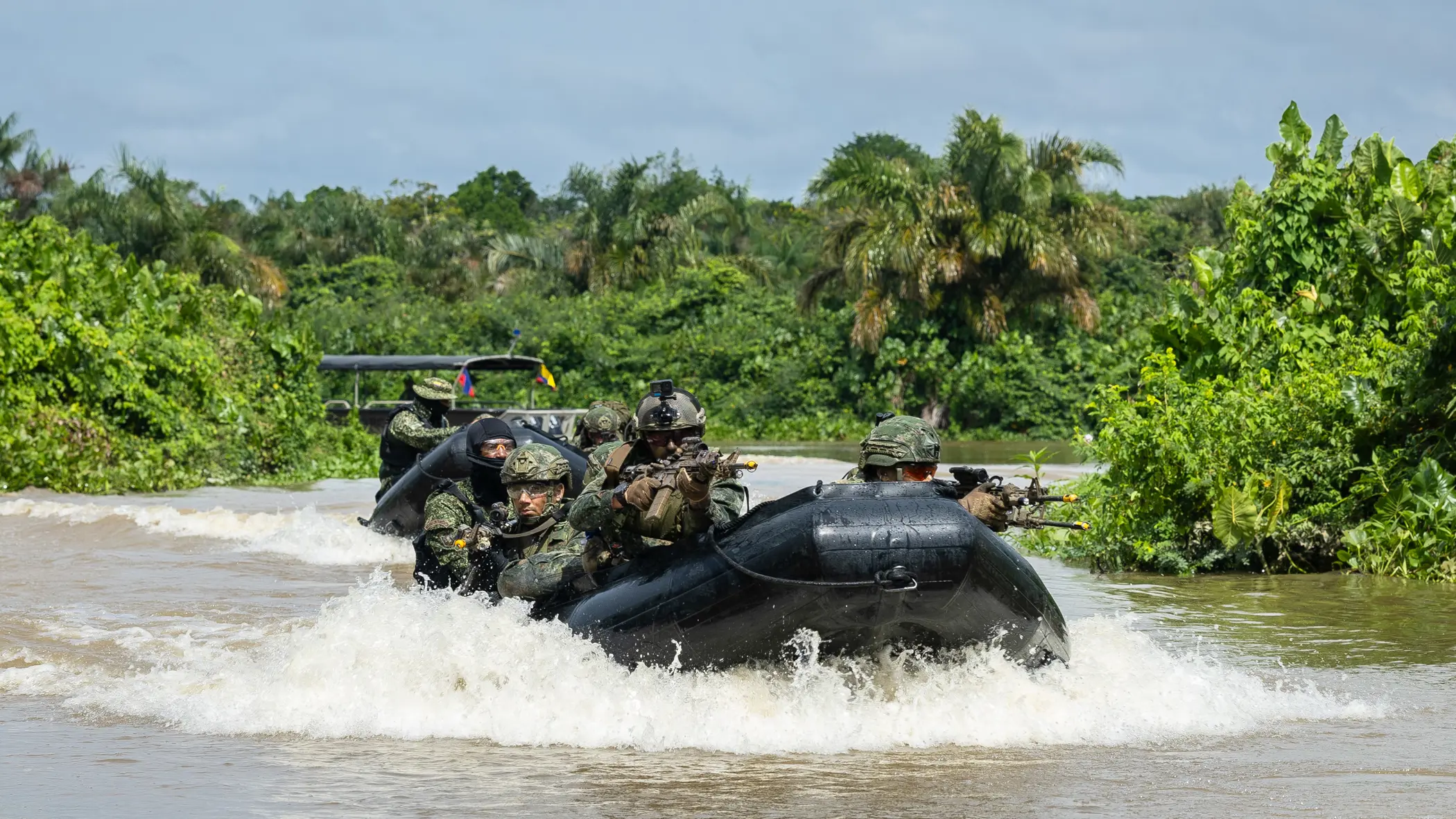 Mariniers in actie tijdens een rivieroperatie