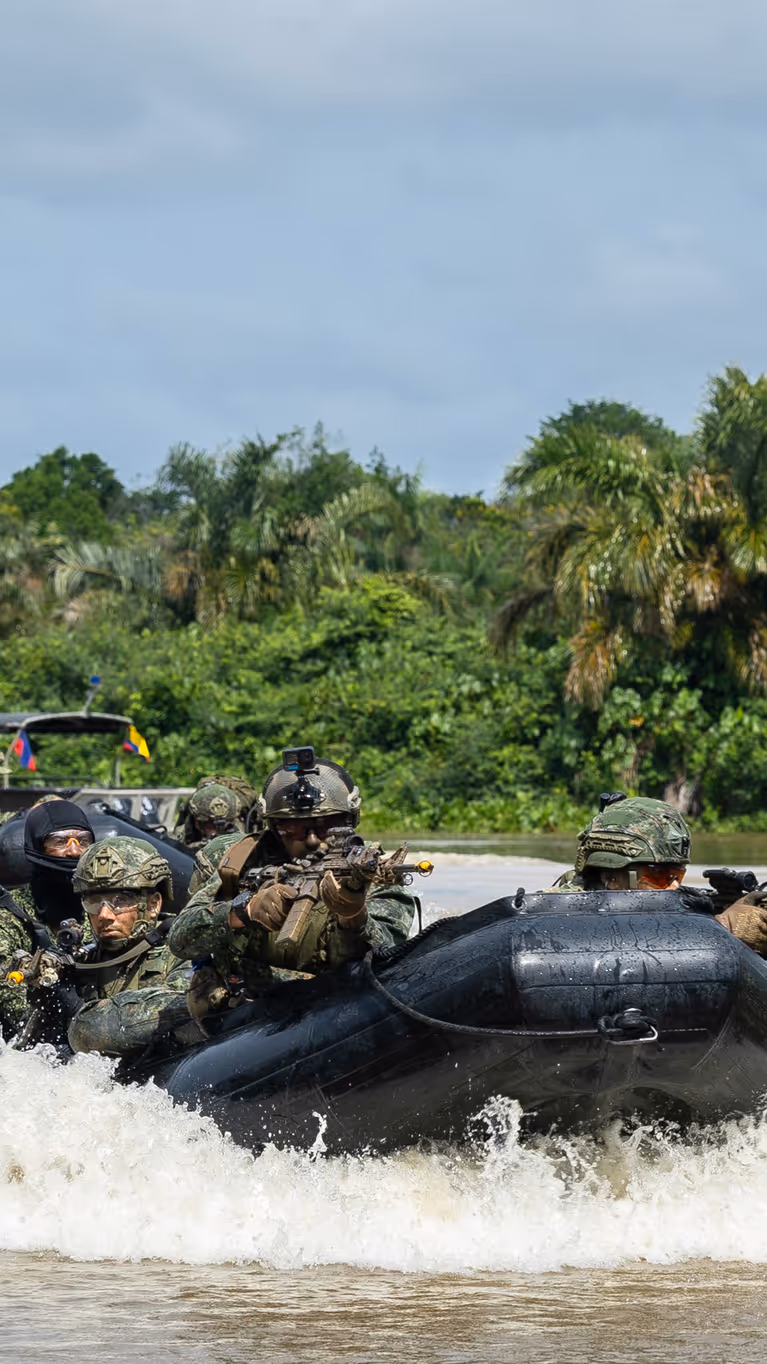 Mariniers in actie tijdens een rivieroperatie