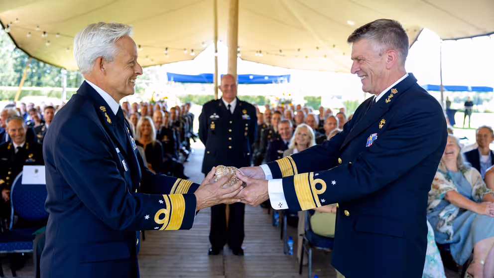 Ceremoniele overdracht van een militaire functie.