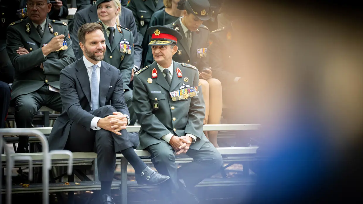 Staatssecretaris Boswijk op de tribune.