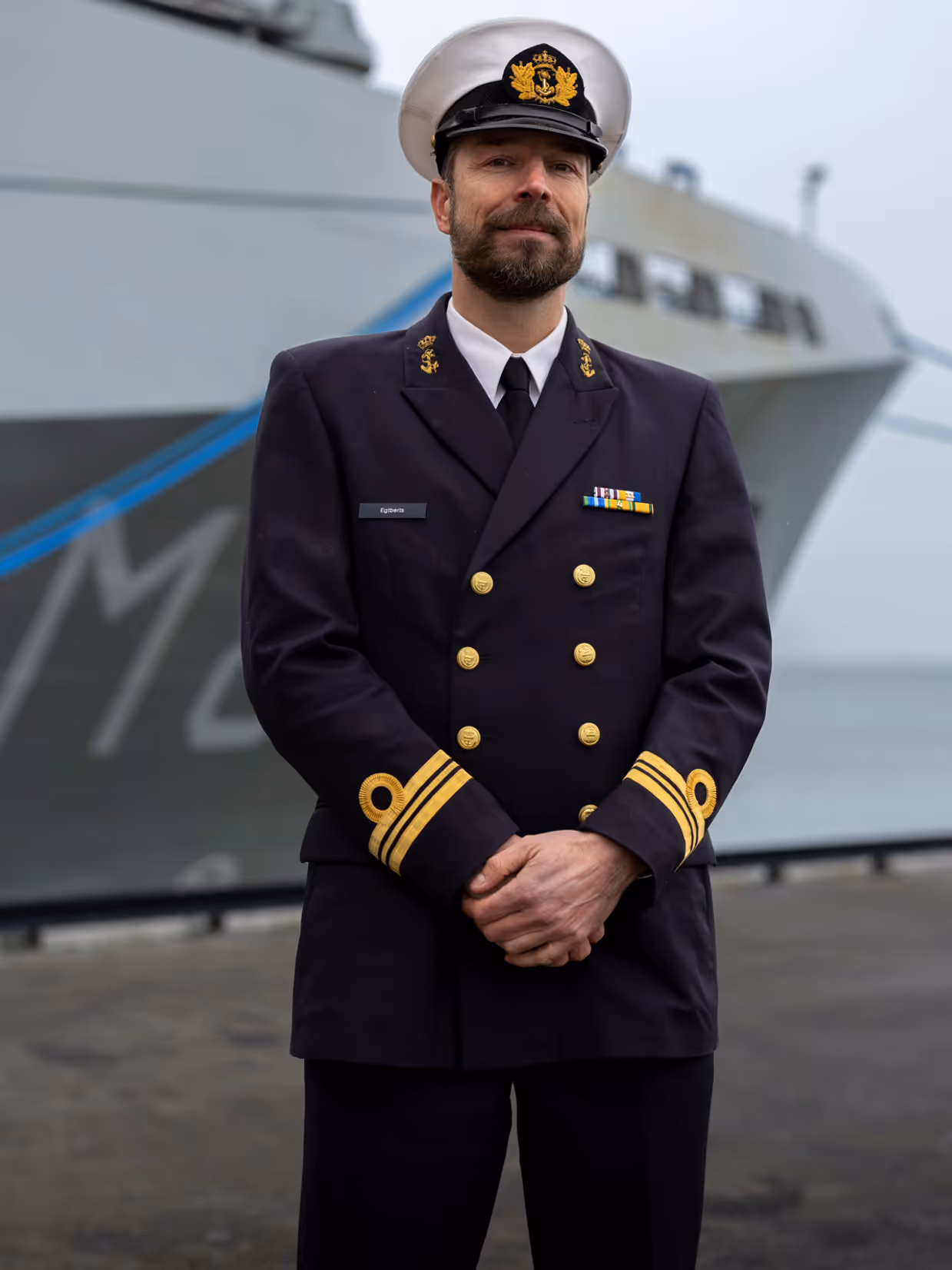 Portretfoto van luitenant ter zee 1 Joris.