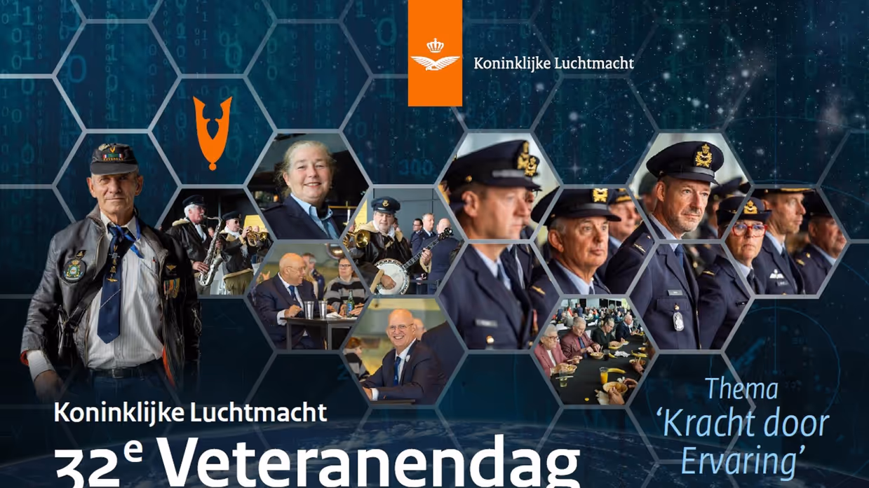 De aankondigingsafbeelding van de Veteranendag Koninklijke Luchtmacht. Een blauwe achtergrond met daarop honingraat-afbeeldingen met daarin foto’s van luchtmachtmilitairen en veteranen.