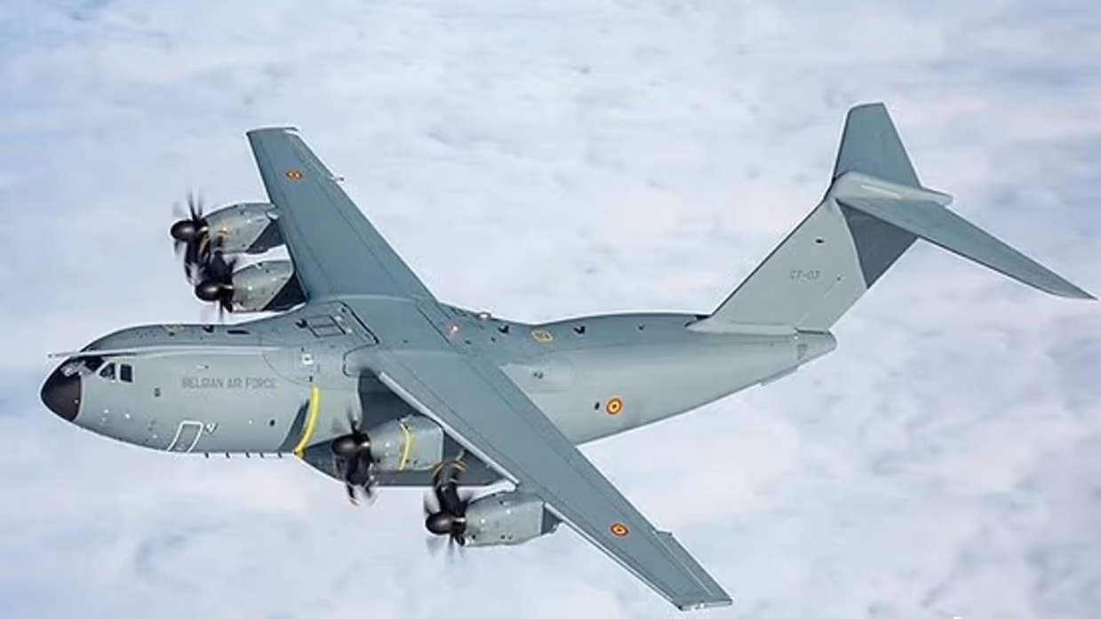 Belgisch A400m transportvliegtuig in de lucht. 