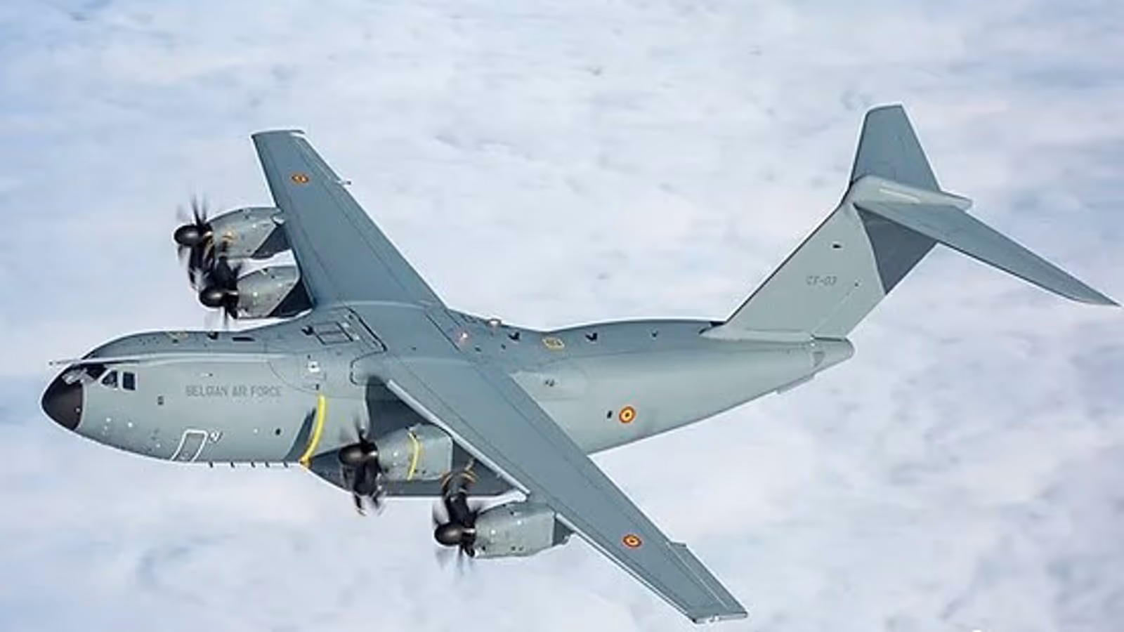 Belgisch A400m transportvliegtuig in de lucht.