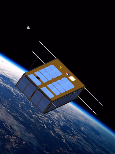 Illustratie van een kleine satelliet die in een baan rond de aarde beweegt. 