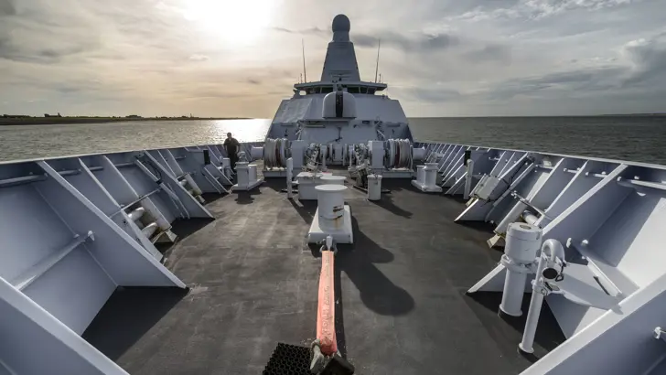 Het dek van het patrouilleschip Zr.Ms. Holland.