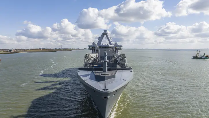 Voorkant van Zr.Ms. Den Helder.