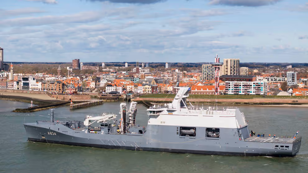 Zr.Ms. Den Helder is het Combat Support Ship (CSS) van de Koninklijke Marine.