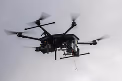 Archieffoto van een vliegende drone.