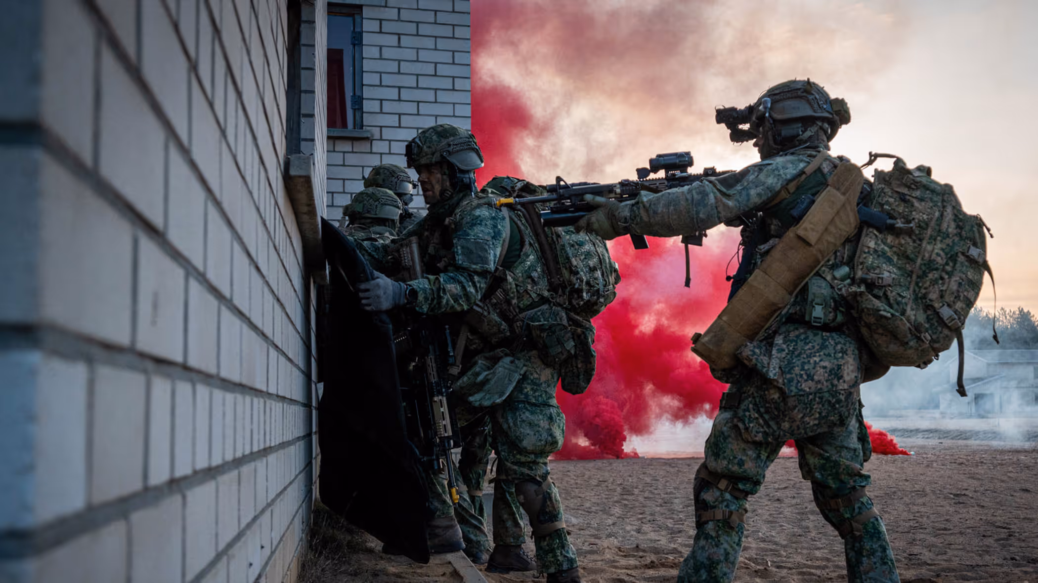 Pantserinfanteristen van 43 Gemechaniseerde Brigade tijdens een oefening in Litouwen.