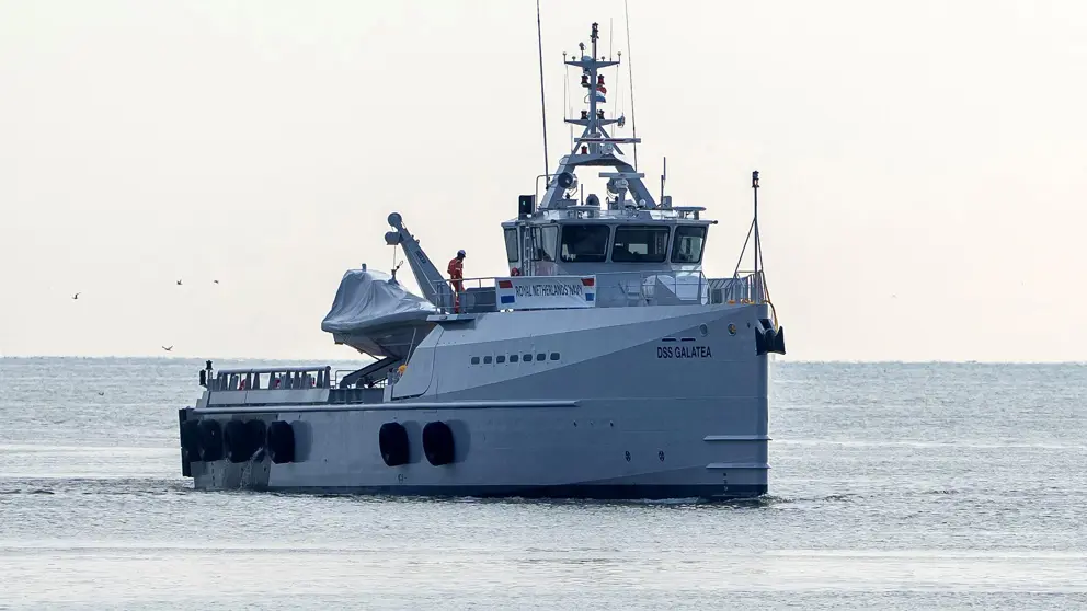 Zr.Ms. Galatea vaart op zee