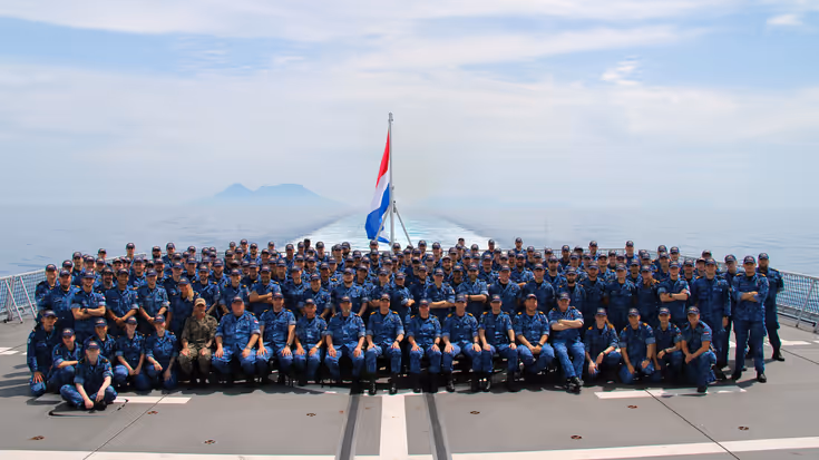 Groepsfoto gehele bemanning