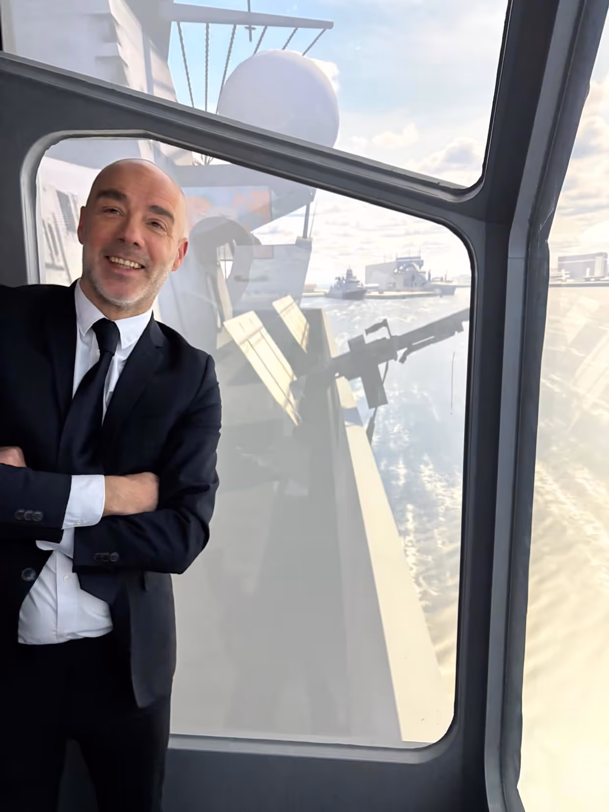 Portretfoto van een lachende projectmanager Dirk Maas.