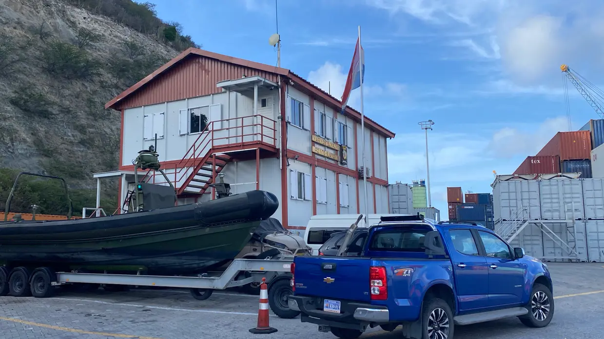 Het gedateerde marine steunpunt Pointe Blanche op Sint-Maarten.