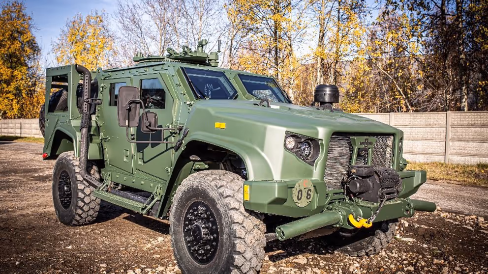 Patrouillevoertuig type Joint Light Tactical Vehicle.