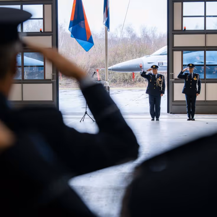 Foto’s van de functieoverdracht Luchtmachtadjudanten op 11 februari bij het Air Support Command op Vliegbasis Woensdrecht. 