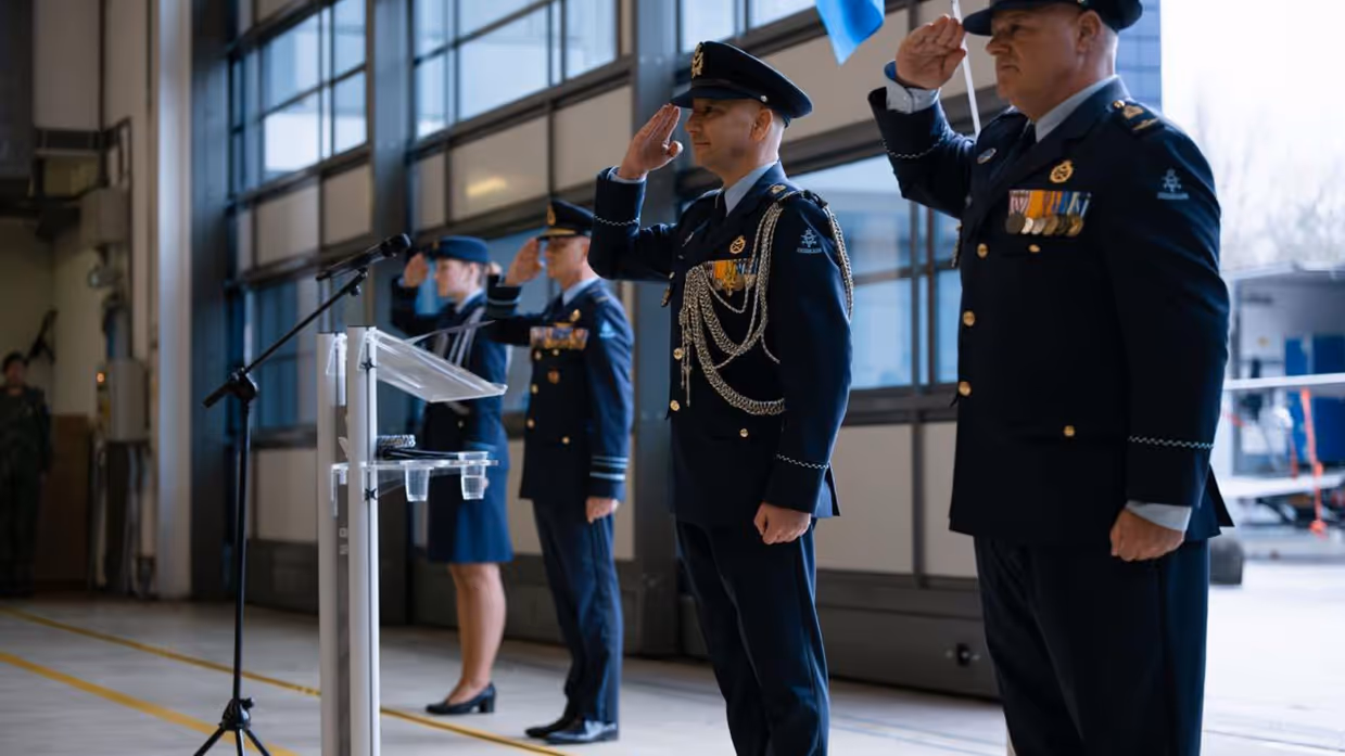 Foto’s van de functieoverdracht Luchtmachtadjudanten op 11 februari bij het Air Support Command op Vliegbasis Woensdrecht. 