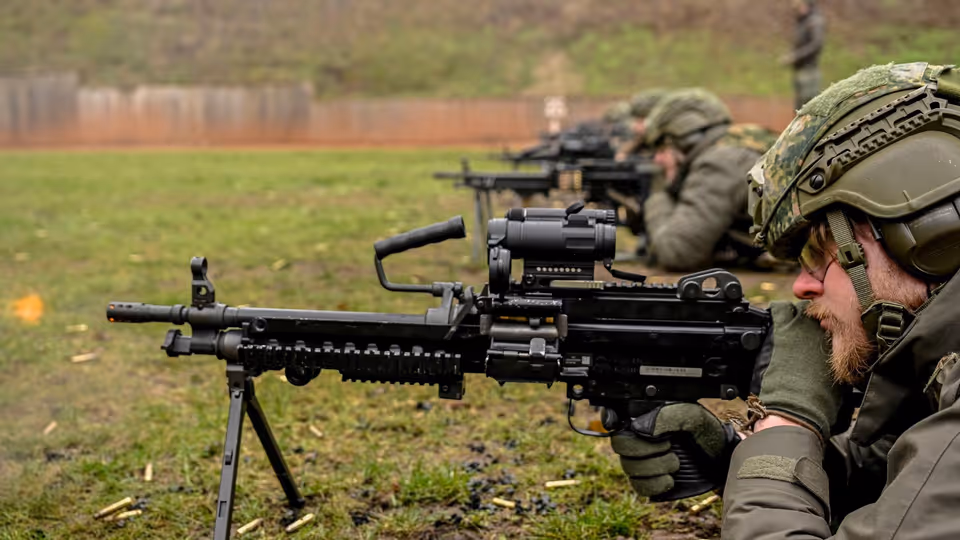 Foto van een social media post van de Koninklijke Marechaussee van 101 Marbat.