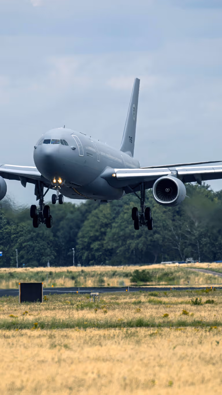 Een archieffoto van een militaire Airbus A330. 