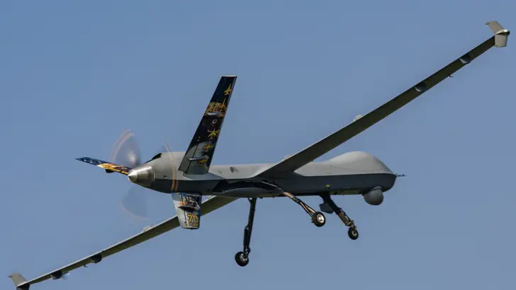 De Reaper in de lucht.