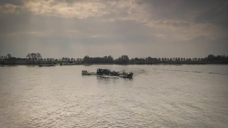 Rijnoversteek per ponton.