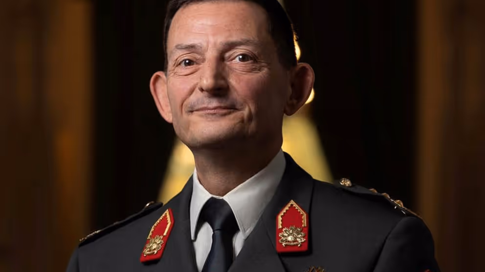 Luitenant-generaal Ludy Schmidt.