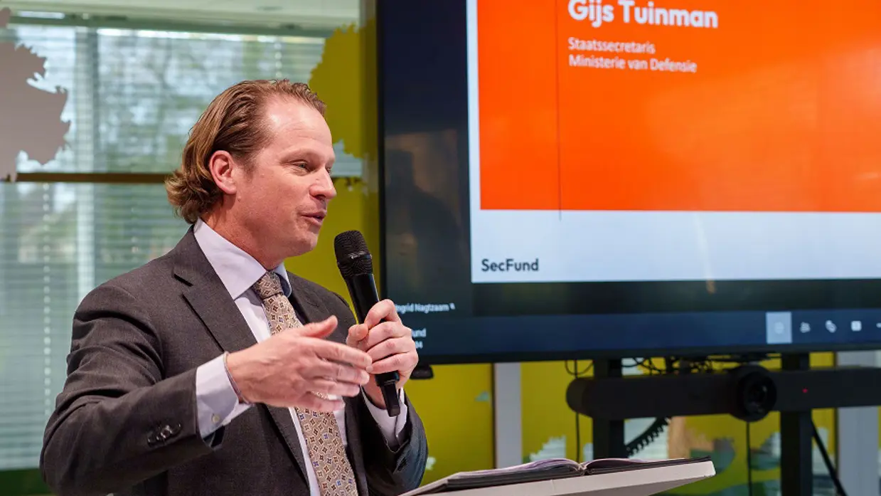 De staatssecretaris aan het woord.