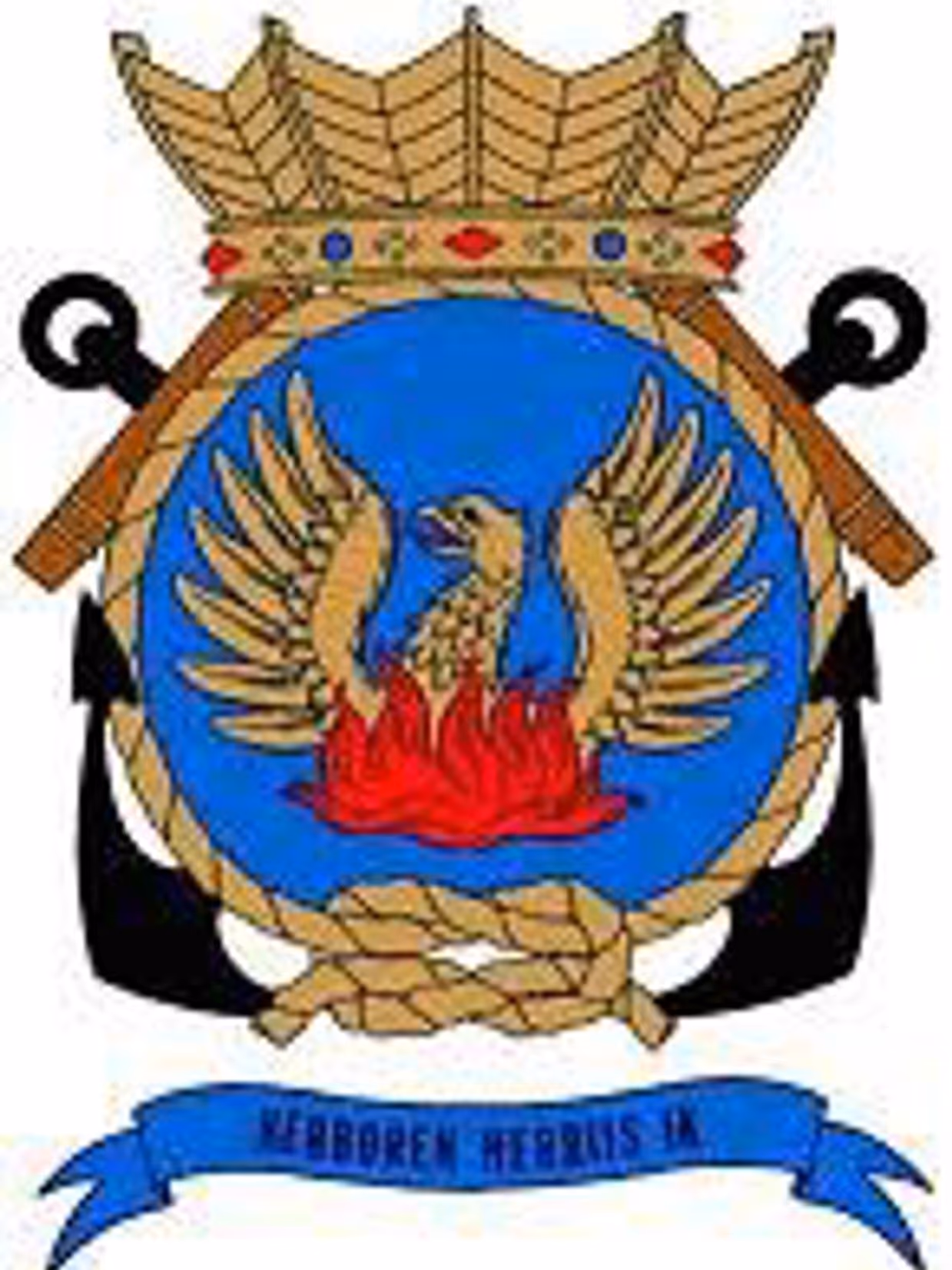 Het embleem bestaande uit een kroon met daaronder een azuurblauwe feniks, deels bedekt door rode vlammen. Aan weerszijden is het bovenste deel van een anker te zien. Eronder staat de tekst ‘Herboren herrijs ik’.