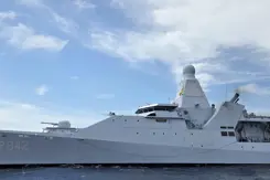 Het Nederlandse marineschip Zr.Ms. Friesland.